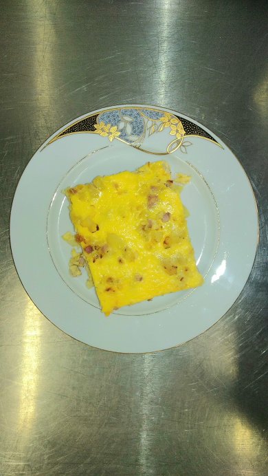 Francouzské brambory, salát z kysaného zelí